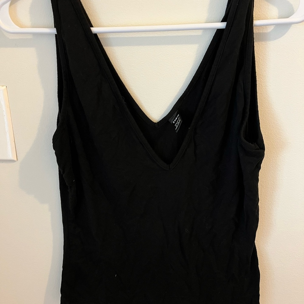 Black Deep V Tank